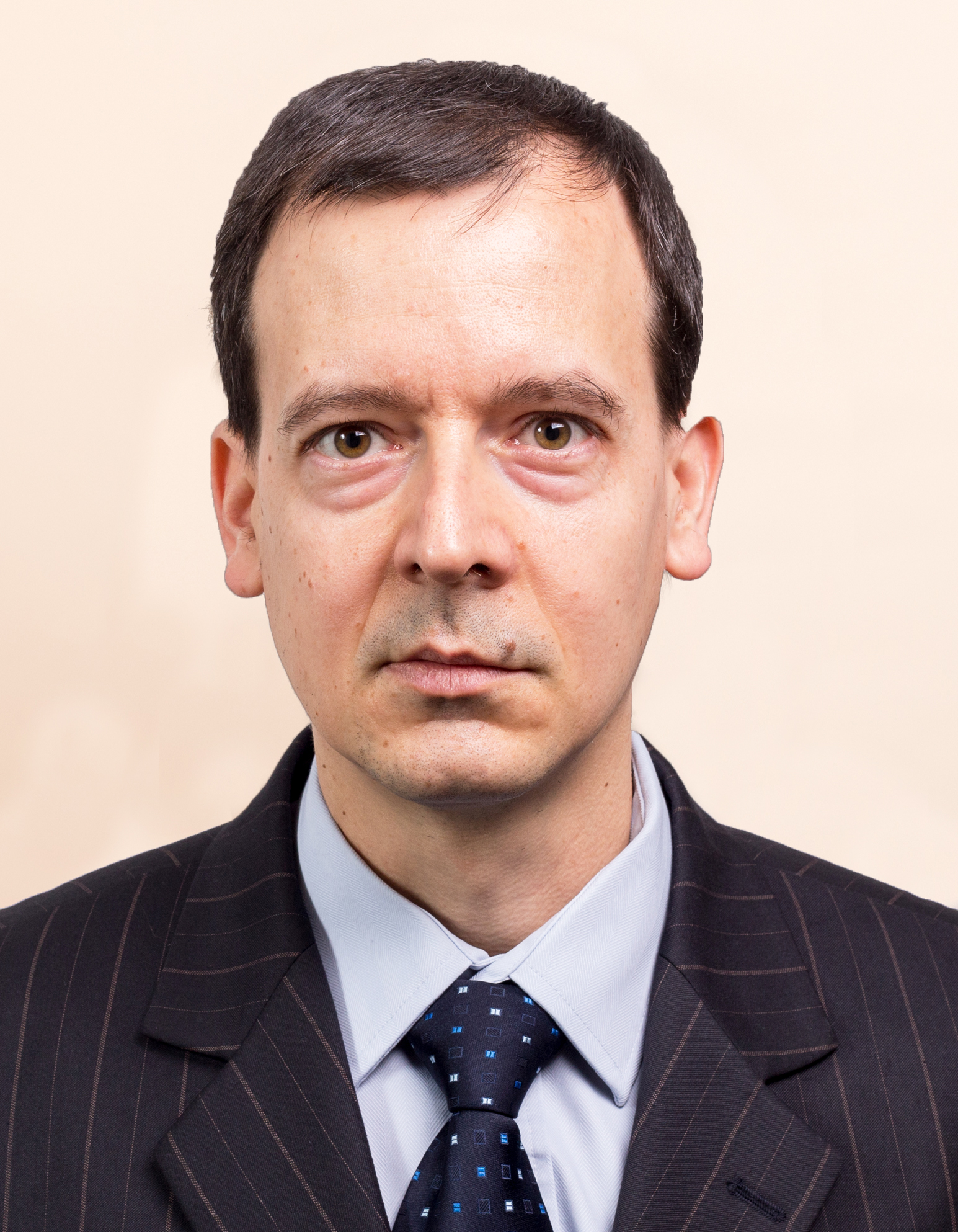 Dr. Szederkényi Gábor